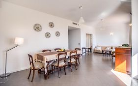 Sea View House